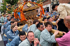 【観光庁】神田祭り神輿担ぎ